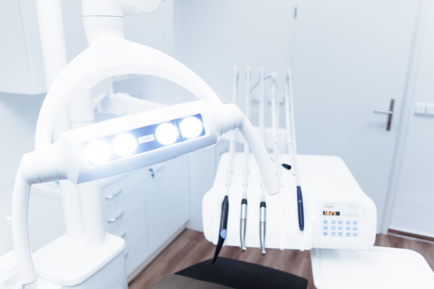 Dental chair and light in a treatment room